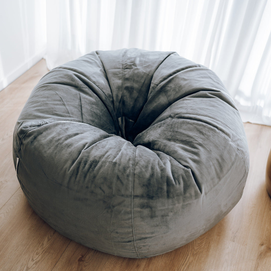 Best Gaming Chairs & Bean Bags for Trading Card Collectors - The Card Collective