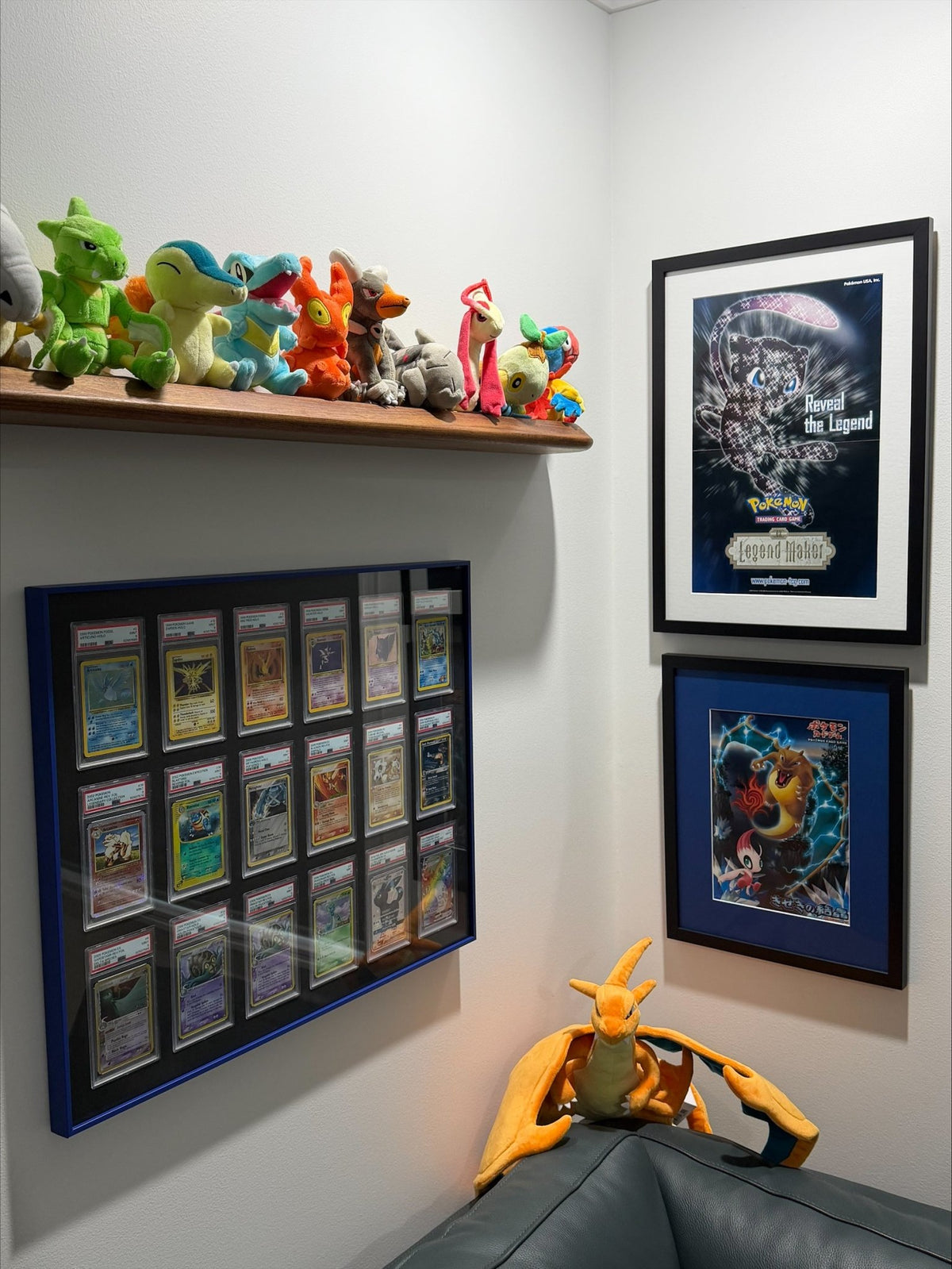 Premium aluminium metal trading card wall display frame case for Pokémon cards, MTG cards, Yu-Gi-Oh! cards, One Piece cards and sports cards, graded card wall display, PSA card frame, CGC card display, BGS slab display, One Touch magnetic holder display,